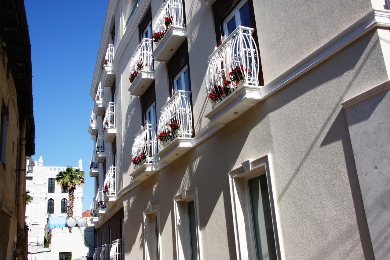 Hotel Brais Дуррес Экстерьер фото